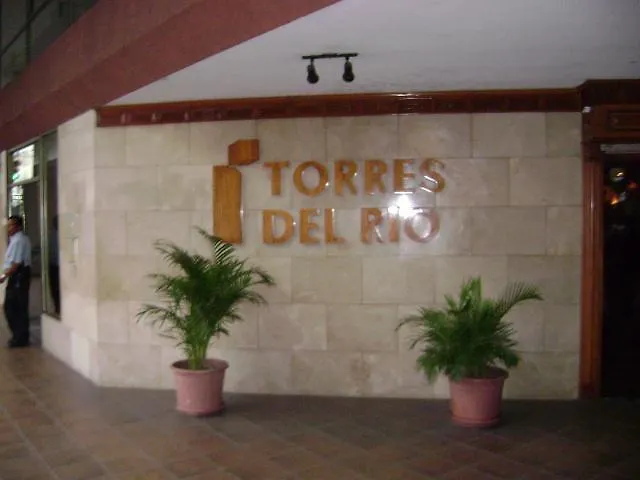 מלון גוויאקיל Edificio Torres Del Rio 0*,  אקוודור