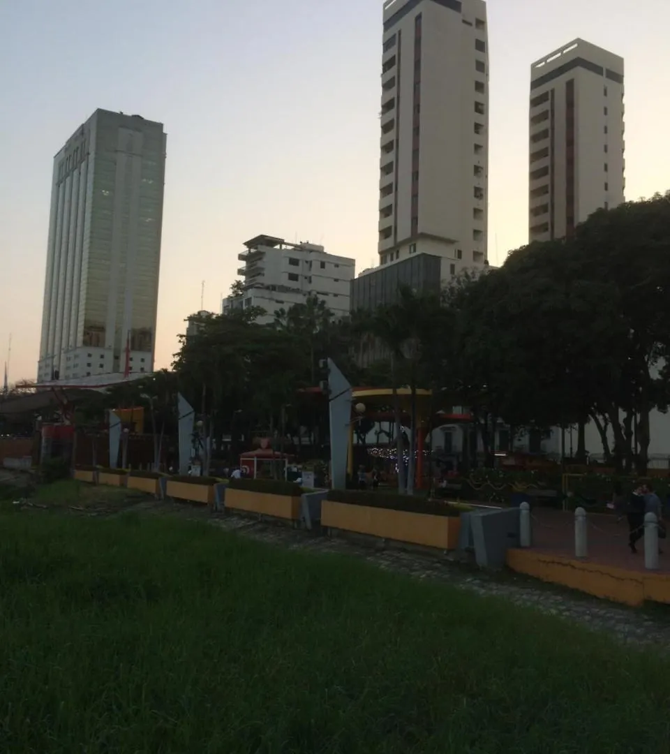 מלון גוויאקיל Edificio Torres Del Rio דירה